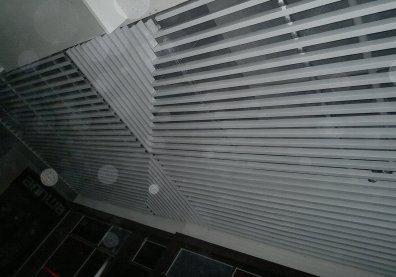 大廳鋁方通-大廳鋁扣板吊頂效果圖這樣裝